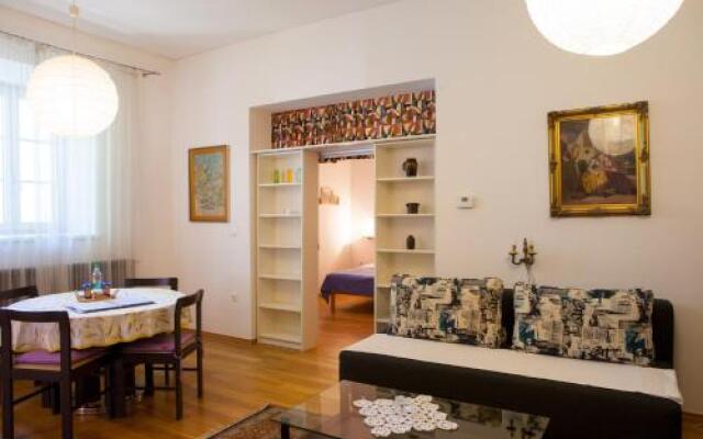 Rimska ulica Apartments Tour As