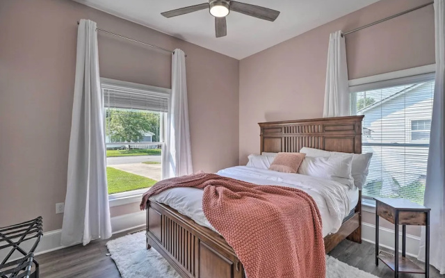 Bright Durham Home w/ Fully Furnished Deck!
