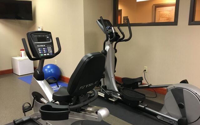 Coon Rapids North Metro Hotel to Norwood Inn & Suites