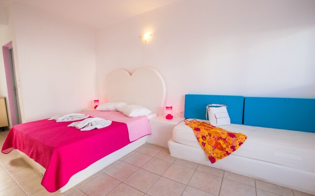 Odysseas Hotel