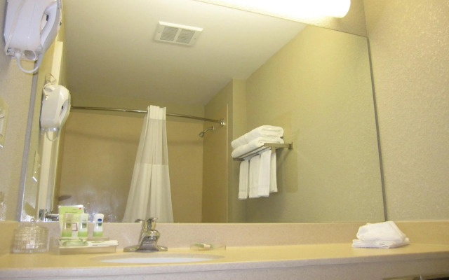 Country Inn & Suites by Radisson, Ithaca, NY