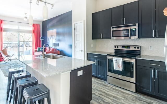 WanderJaunt - Luxe Tempe Apartments