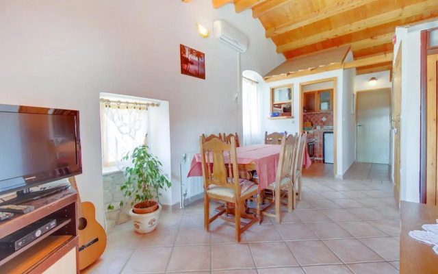 Apartments with a parking space Mali Losinj (Losinj) - 15050