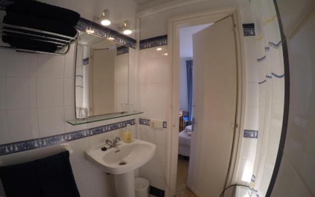 Apartamentos Montserrat