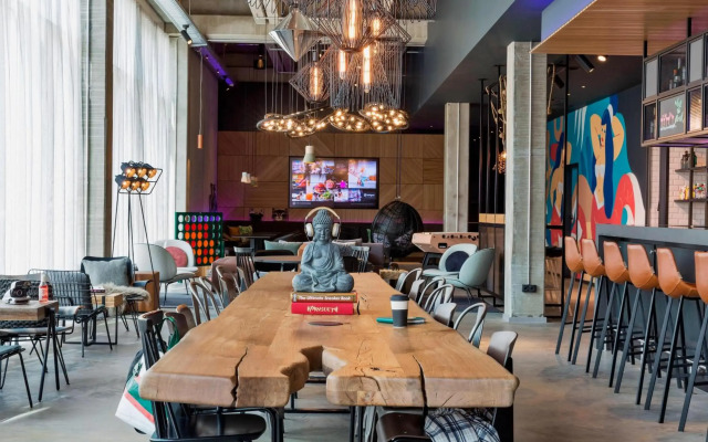 Moxy Copenhagen Sydhavnen