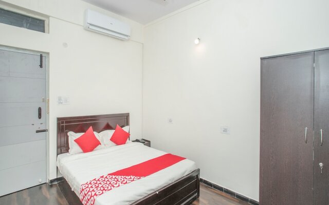 OYO 14430 Sunshine Grand