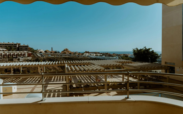 Seaview Splendor 2 Bedroom Modern Comfort