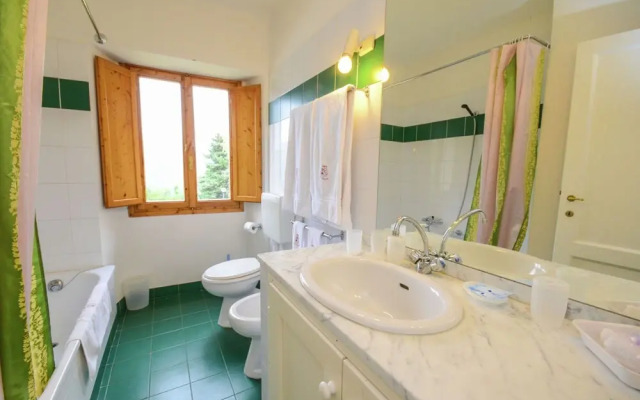 Sprawling Villa With Breathtaking Views In Emilia-Romagna