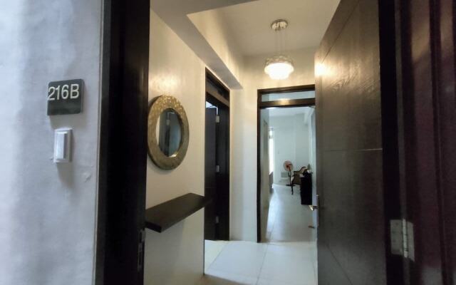 Dr Calayan's 2BR Condo at Pico De Loro