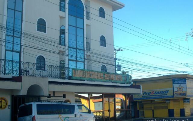 Alajuela Backpackers Airport Hostel