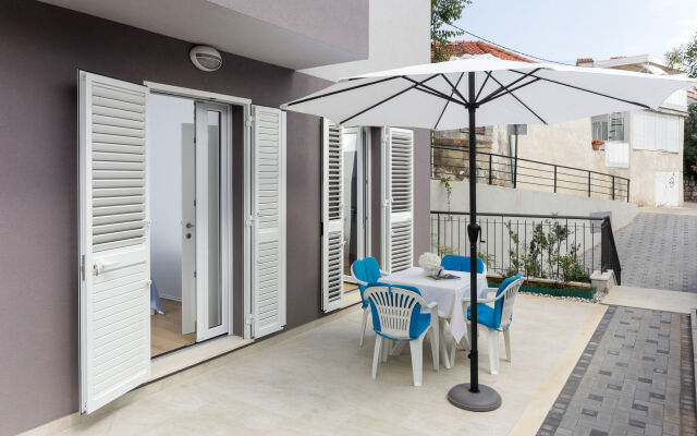 Apartments Villa Karmen
