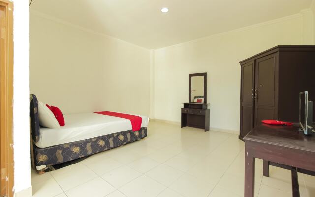 RedDoorz @ Malalayang Manado