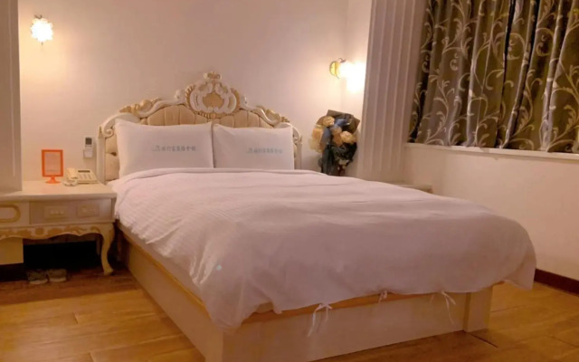 Traveler Hotel