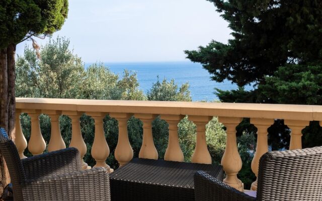 Villa Azur Cap D'ail Studio on the Terrace n.8