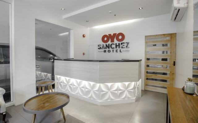 OYO 726 Sanchez Hotel