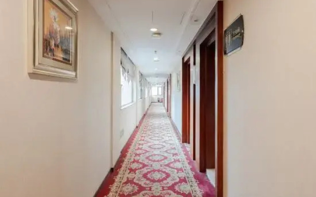 Swiss-Belhotel Lotus Lake Wuhan