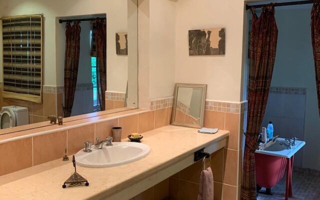 Kawamwaki Farm House