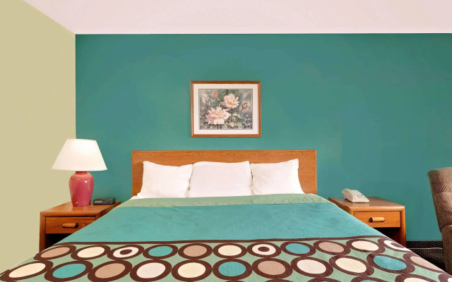 Super 8 By Wyndham Carlisle-South