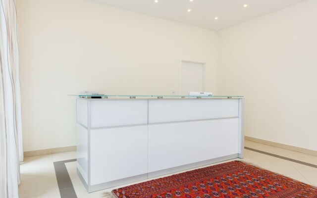 DMG Apartments Hotel