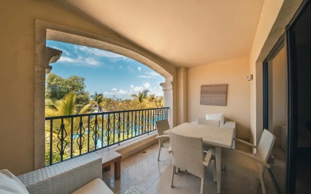 Charming Fishing Lodge w Pool View C42