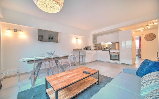 4 Pieces 7-8 personnes coeur de ville