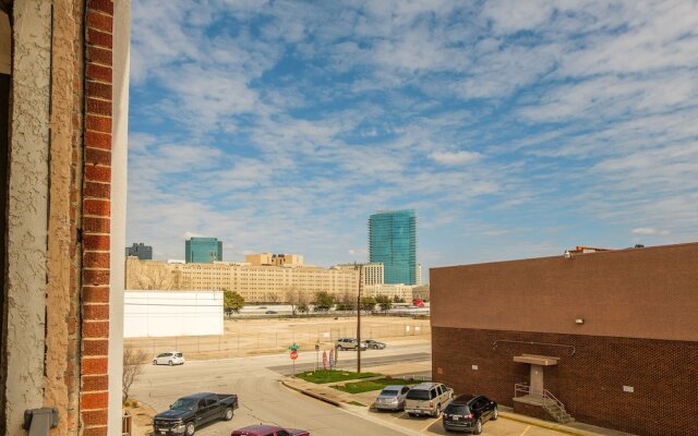 FRONTDESK Southside District Apts Downtown Fort Worth