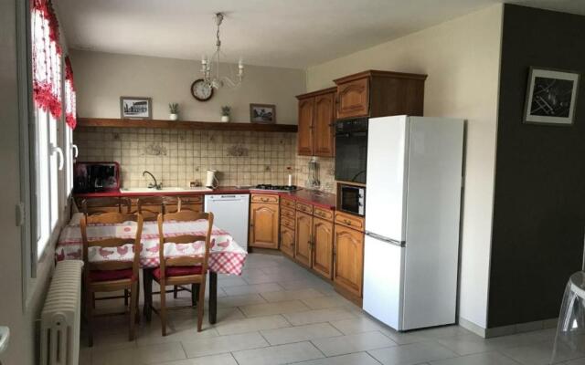 Gîte Dhuizon, 4 pièces, 6 personnes - FR-1-491-204