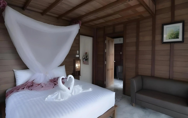 Rice Farm Villa Suratthani