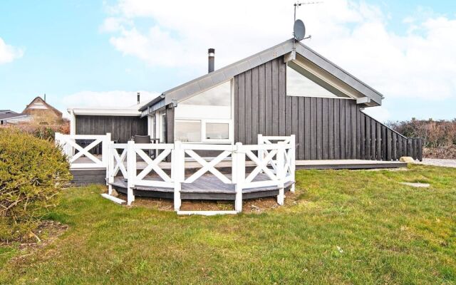 6 Person Holiday Home in Ebeltoft