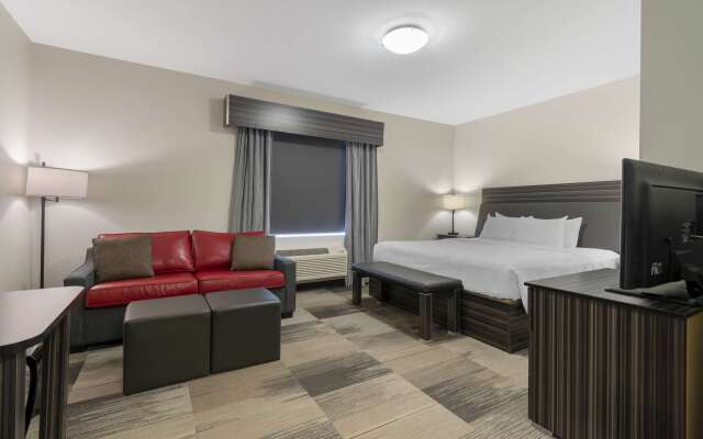 Best Western Plus Airport Inn & Suites