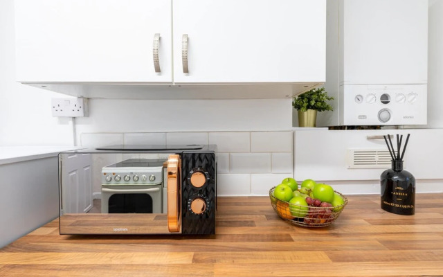 96 Caerleon Road Apartment B