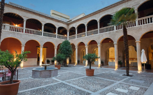 Hotel Palacio de Santa Paula, Autograph Collection