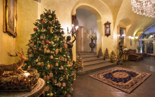 Iron Gate Hotel & Suites Prague by BHG