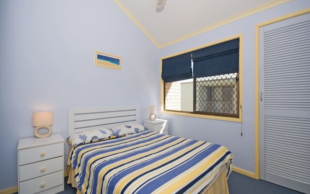 Bay Parklands, 4/2 Gowrie Avenue