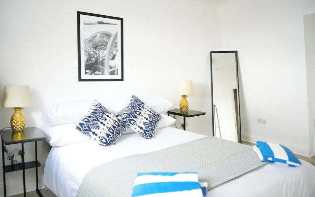 Fun Energetic Oasis in Islington - Sleeps6