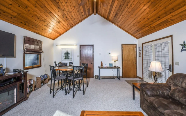 In the Pines 3 Bedroom House