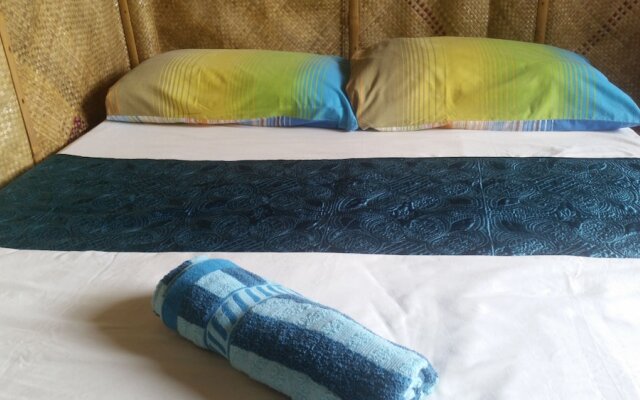 Banana Grove Backpackers Inn