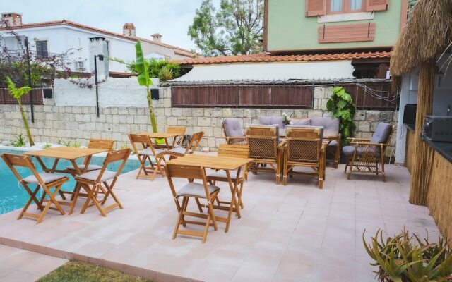 Wind of Alacati +12
