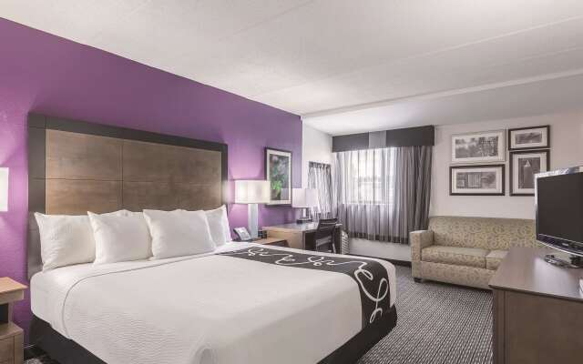 La Quinta Inn & Suites by Wyndham Salem NH