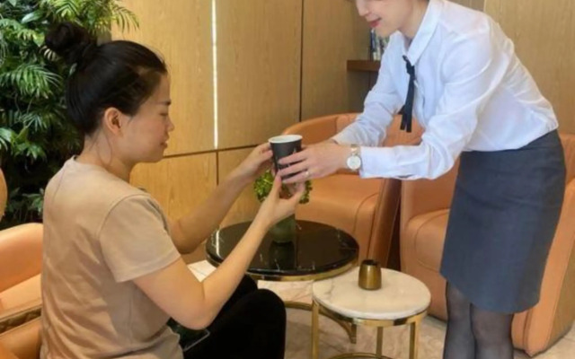 Kaili Shangya International Intelligent Hotel (Grand Cross State People's Hospital)