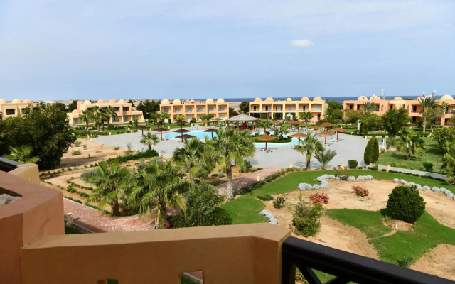 Wadi Lahmy Azur Resort