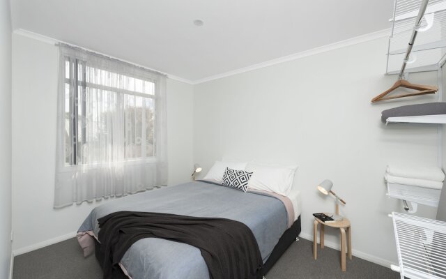125 Milton