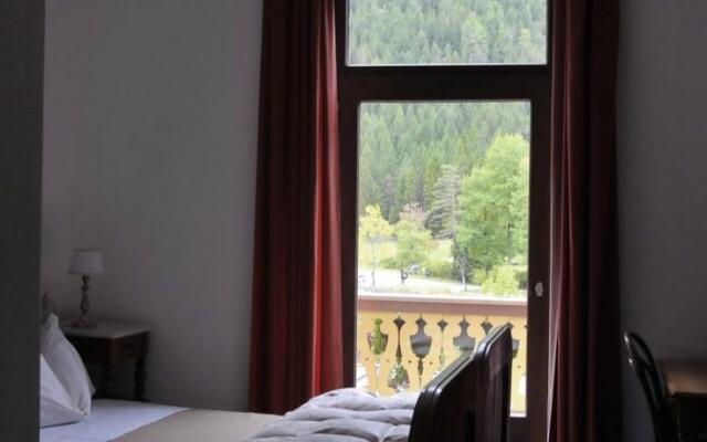 Hotel Baur
