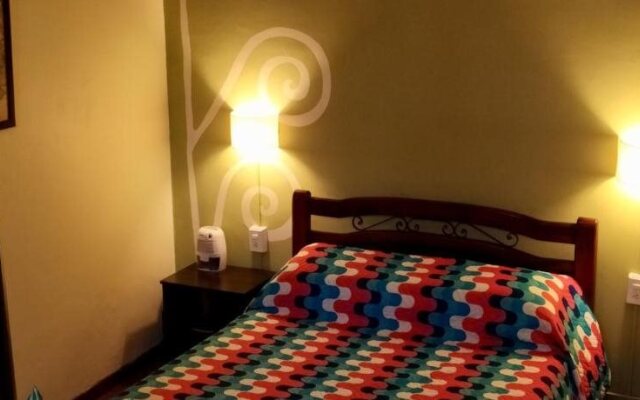 Hostel Caracol