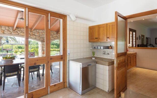 ES Cantó DES Morés