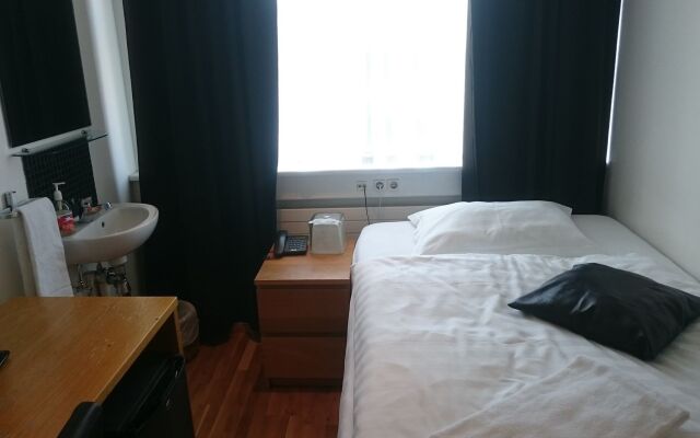 4th floor hotel
