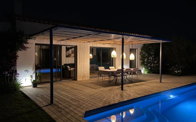 Inviting Holiday Home in Grimaud With Private Pool