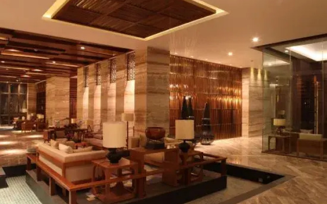 Sanmenxia Feicui Lichi Hot Spring Resort Hotel