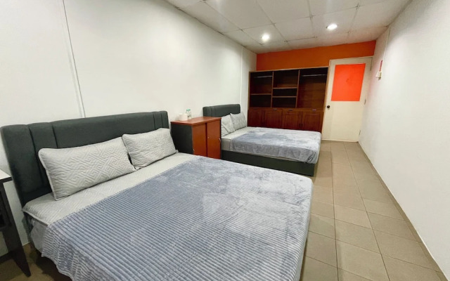 Hotel O S Homestay Premium