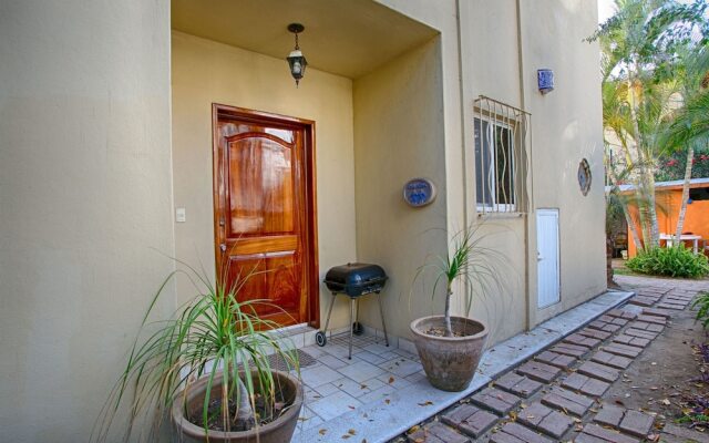Casa de los Ninos 3 BR by Casago
